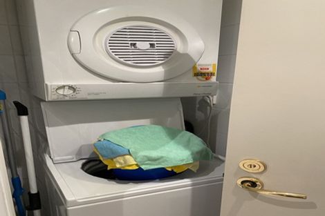 Photo of property in Kelvin House, 4c/16 The Terrace, Wellington Central, Wellington, 6011