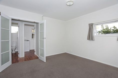 Photo of property in 21 Oxford Street, Marton, 4710