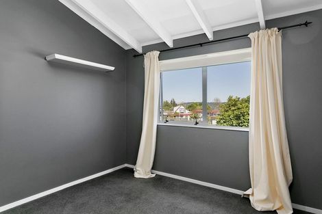 Photo of property in 2/27 Tobin Place, Richmond Heights, Taupo, 3330