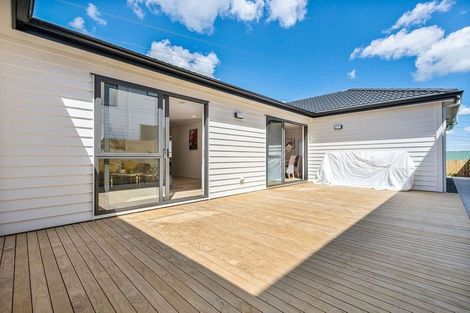 Photo of property in 42a Donegal Park Drive, Flat Bush, Auckland, 2019
