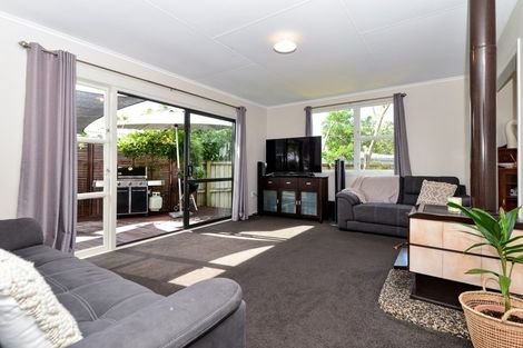 Photo of property in 12 Rhonda Avenue, Deanwell, Hamilton, 3206