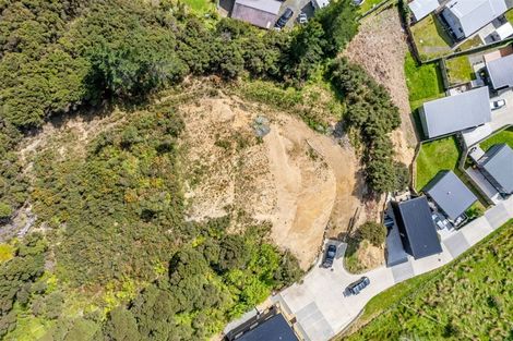 Photo of property in 16 Hastings Grove, Wainuiomata, Lower Hutt, 5014