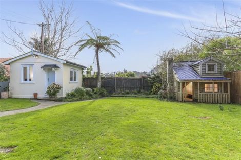 Photo of property in 743 Swanson Road, Swanson, Auckland, 0612