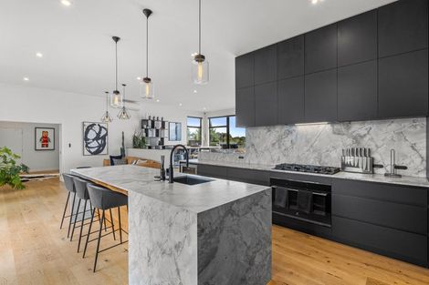 Photo of property in 1 Te Kawau Pass, Greenhithe, Auckland, 0632