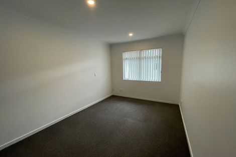 Photo of property in 1/44 Carlos Drive, Flat Bush, Auckland, 2016