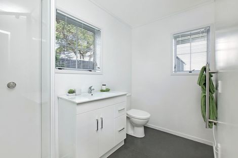 Photo of property in 2/16 Jutland Road, Hauraki, Auckland, 0622