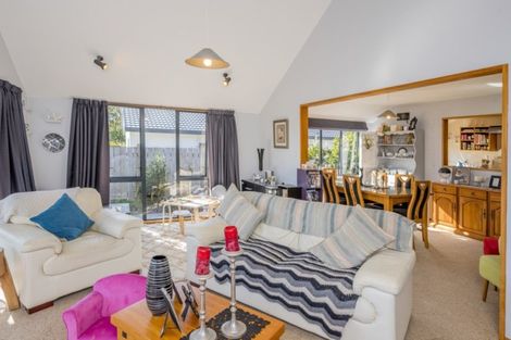 Photo of property in 46a Seddon Street, Waikanae, 5036