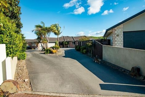 Photo of property in 5 Koro Mews, Papamoa Beach, Papamoa, 3118