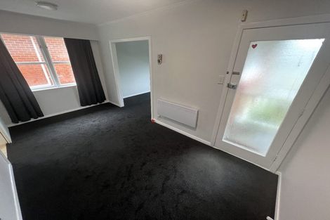 Photo of property in 61 Taylor Terrace, Tawa, Wellington, 5028