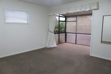 Photo of property in 6/501 Eastbourne Street East, Hastings, 4122