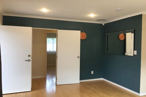 Photo of property in 22 Lynden Avenue, Hillcrest, Auckland, 0627