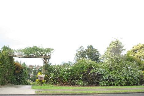 Photo of property in 43 Haseler Crescent, Howick, Auckland, 2014