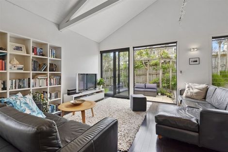 Photo of property in 37a Ewen Alison Avenue, Devonport, Auckland, 0624