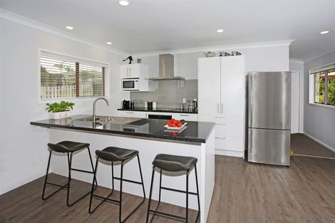 Photo of property in 8 Ashby Place, Pukekohe, 2120