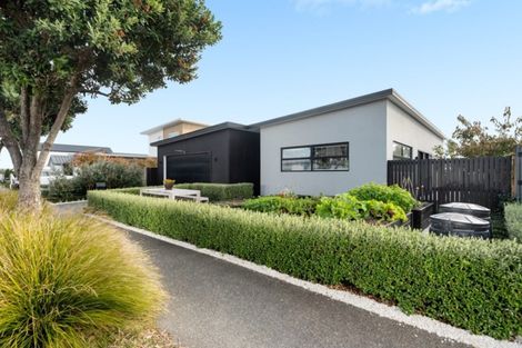 Photo of property in 36 Te Aranga Drive, Papamoa Beach, Papamoa, 3118