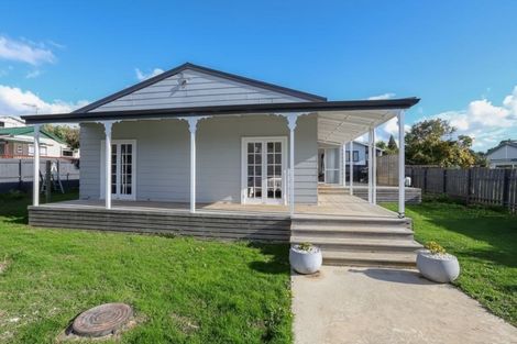 Photo of property in 15 Walsh Street, Forest Lake, Hamilton, 3200