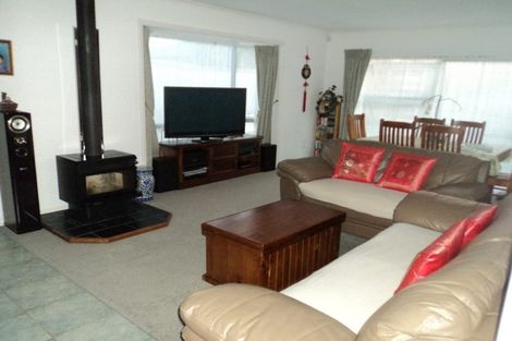 Photo of property in 6 Genesis Place, Flat Bush, Auckland, 2019