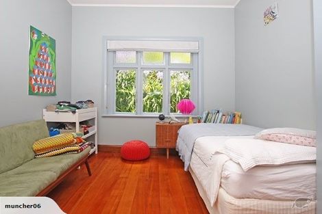 Photo of property in 124 Russell Terrace, Berhampore, Wellington, 6023