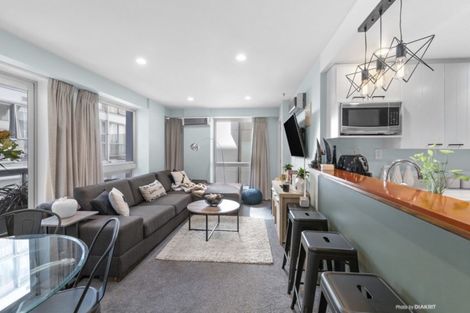 Photo of property in Terrace Heights Apartments, 2g/163 The Terrace, Wellington Central, Wellington, 6011