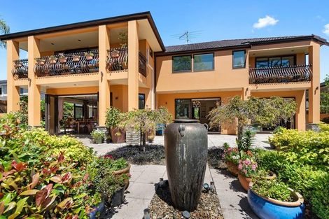 Photo of property in 25 Oak Manor Drive, Albany, Auckland, 0632