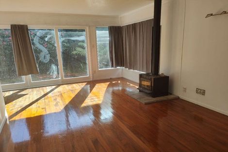 Photo of property in 182 Hutchinson Avenue, New Lynn, Auckland, 0600