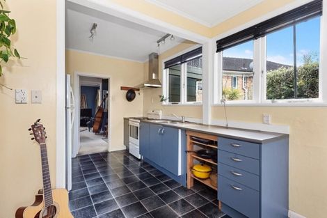 Photo of property in 32 Hillcrest Road, Hillcrest, Hamilton, 3216