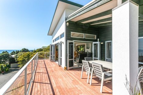 Photo of property in 2 Fantail Terrace, Tairua, 3508