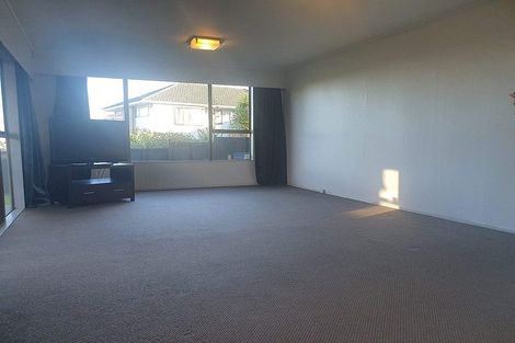 Photo of property in 64 Cypress Drive, Maungaraki, Lower Hutt, 5010