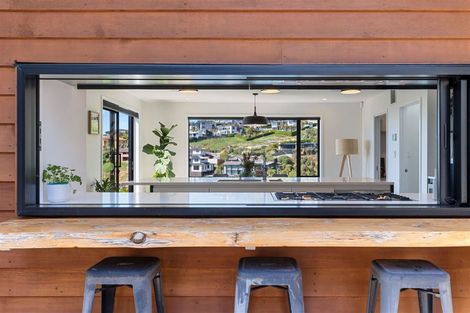 Photo of property in 17 Drayton Drive, Mount Pleasant, Christchurch, 8081