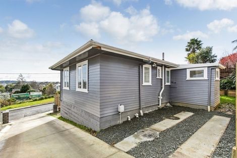 Photo of property in 53a Sylvan Crescent, Te Atatu South, Auckland, 0610