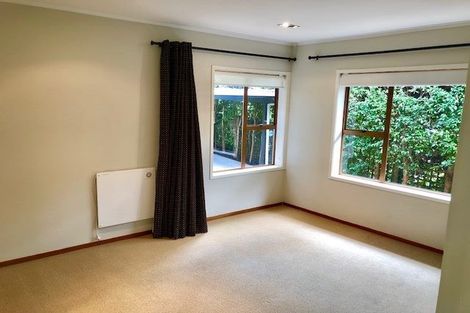 Photo of property in 2/32 Merani Street, Narrow Neck, Auckland, 0622