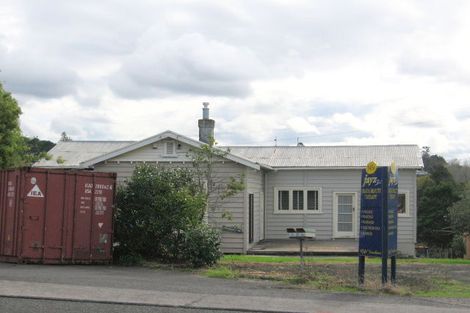 Photo of property in 543-545 West Coast Road, Oratia, Auckland, 0604