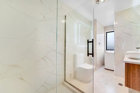 Photo of property in 15 Te Kaapia Road, Papakura, 2110