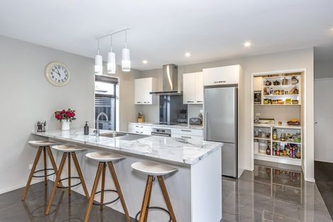 Photo of property in 12 Bargrove Close, Halswell, Christchurch, 8025