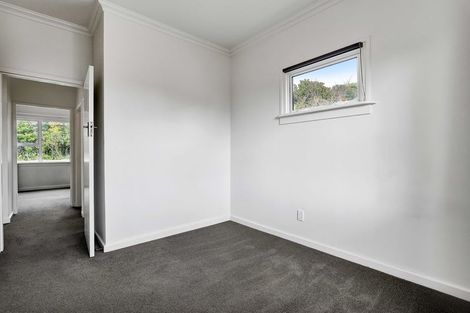 Photo of property in 7 Tarahua Road, Vogeltown, New Plymouth, 4310