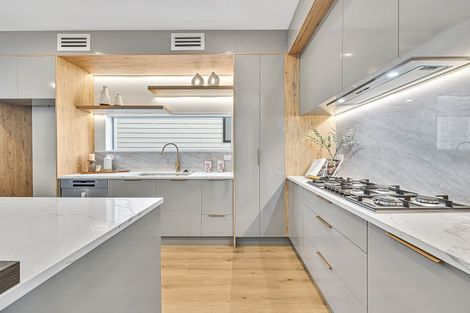 Photo of property in 40 Drumnaconagher Road, Flat Bush, Auckland, 2019