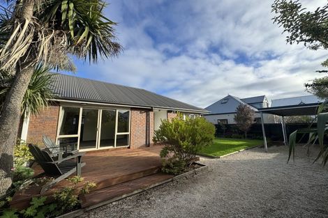 Photo of property in 2/35 Packe Street, Edgeware, Christchurch, 8013
