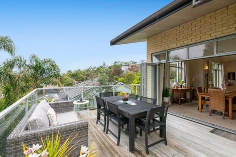 Photo of property in 5 Palm Cove, Arkles Bay, Whangaparaoa, 0932