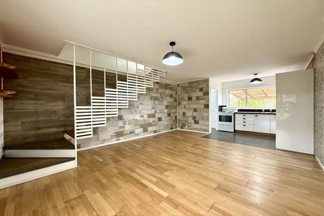 Photo of property in 7/108 West Coast Road, Glen Eden, Auckland, 0602