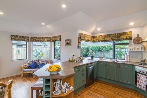 Photo of property in 20 Harry Shaw Way, Raumati South, Paraparaumu, 5032