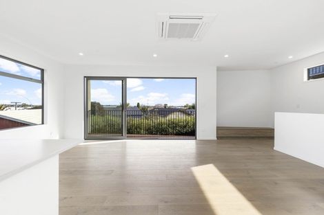 Photo of property in 2/12 Killarney Road, Frankton, Hamilton, 3204