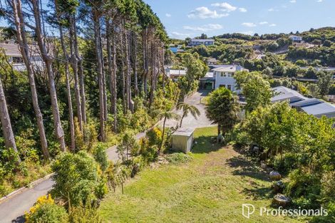 Photo of property in 13 Stratton Street, Normandale, Lower Hutt, 5010