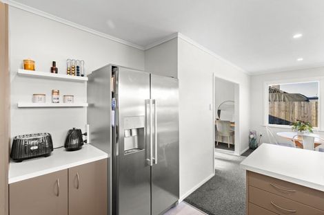 Photo of property in 1 Battersea Place, Roslyn, Palmerston North, 4414