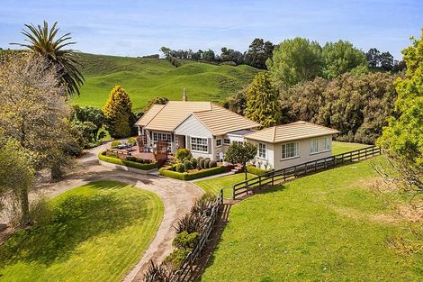 Photo of property in 5171b Mountain Road, Eltham, 4398