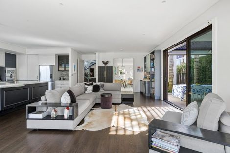 Photo of property in 361 Hibiscus Coast Highway, Orewa, 0931