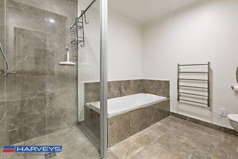 Photo of property in 33 Hollowout Street, Takanini, 2112