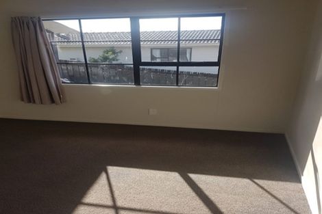 Photo of property in 14 Southview Place, Wattle Downs, Auckland, 2102