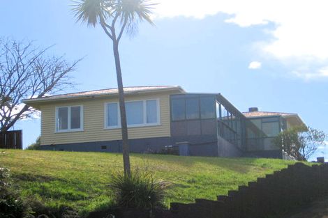 Photo of property in 12 Donovan Avenue, Massey, Auckland, 0614
