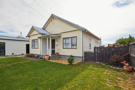 Photo of property in 16 Beach Road, Kaikoura, 7300