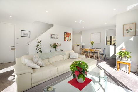 Photo of property in 2 Skysail Lane, Whitby, Porirua, 5024